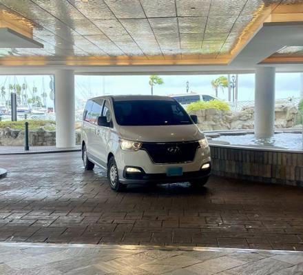 SupAce Transfers Aruba airport transfer van at the Renaissance Marina in Oranjestad